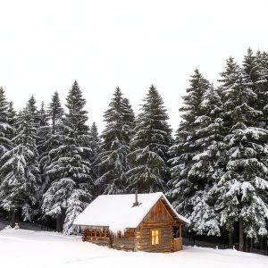 Holiday Romance Kindle Story by Trinkets & Tales – 15 Page Read-0